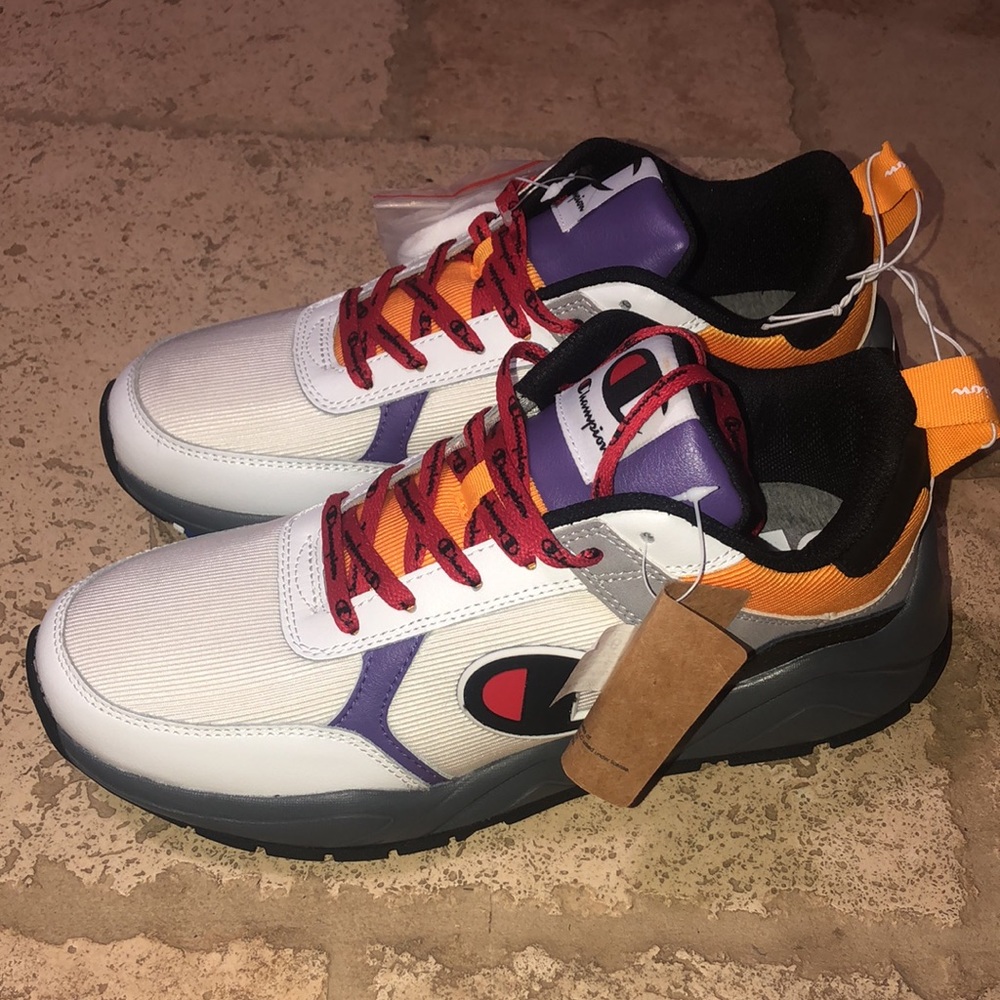 Champion Sneakers 93EIGHTEEN BLOCK  CM 100114M. New with tags SIZE  9